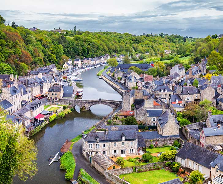 Les mnages avec enfants quittent les grandes villes faute de pouvoir sy loger (Erik Kauf)